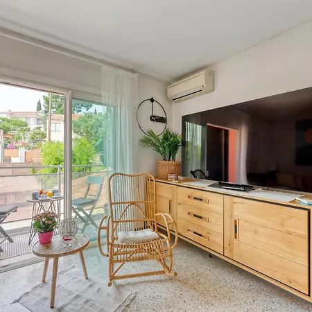 Deux Beaux Studios, Rue Pietonne, Bord De Mer, Clim 아파트
