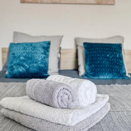 Deux Beaux Studios, Rue Pietonne, Bord De Mer, Clim * 방돌